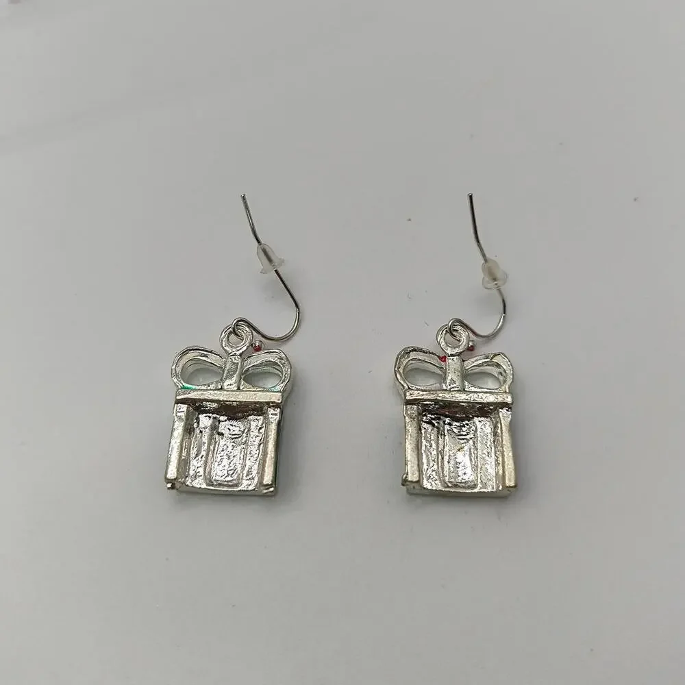 C 10 silver tone earrings with